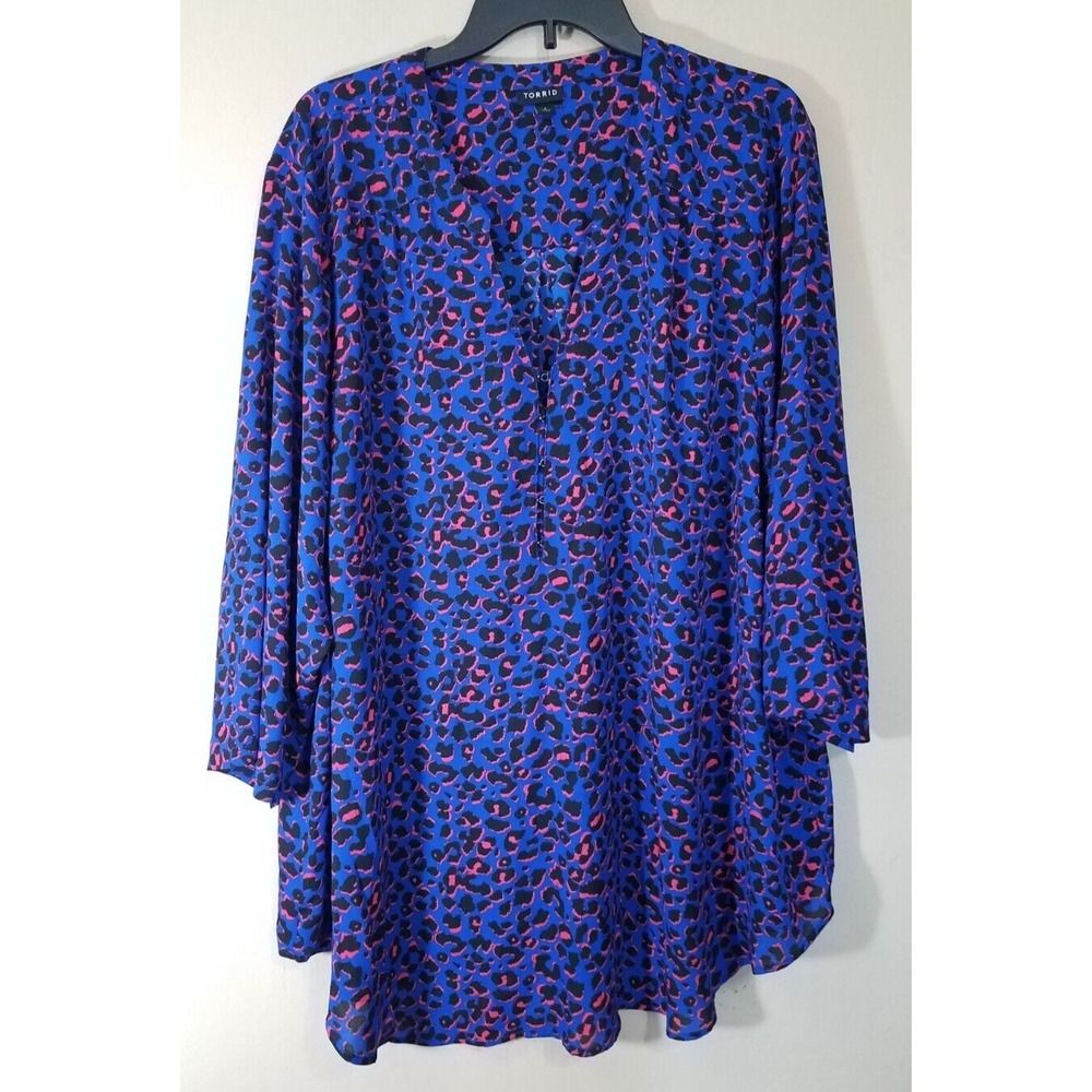 Torrid Blouse Women Size 4 Blue Animal Leopard Print Top Shirt 3/4 Sleeve Pink
